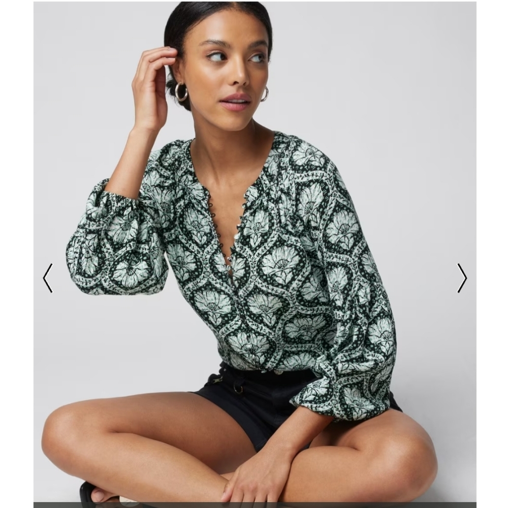 White House Black Market Long Sleeve Button Crinkle Blouse - small